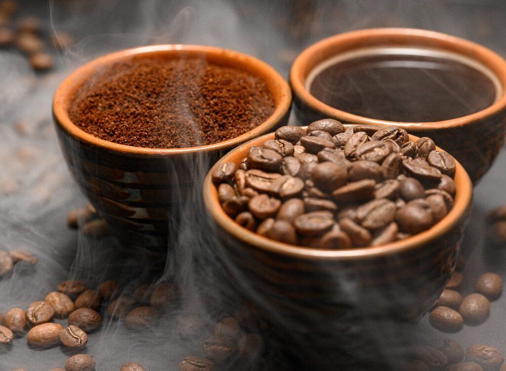 uzależnienie od kofeiny; kofeina uzależnienie; nadużywanie kofeiny; kofeina skutki uboczne; kofeinizm; jak odzwyczaić się od kawy; kofeina wpływ na organizm